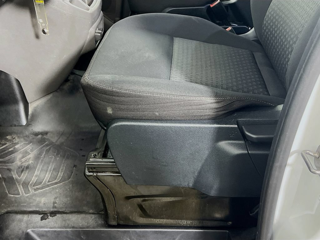 Used 2022 Ford Transit 250 Low Roof AWD image 18