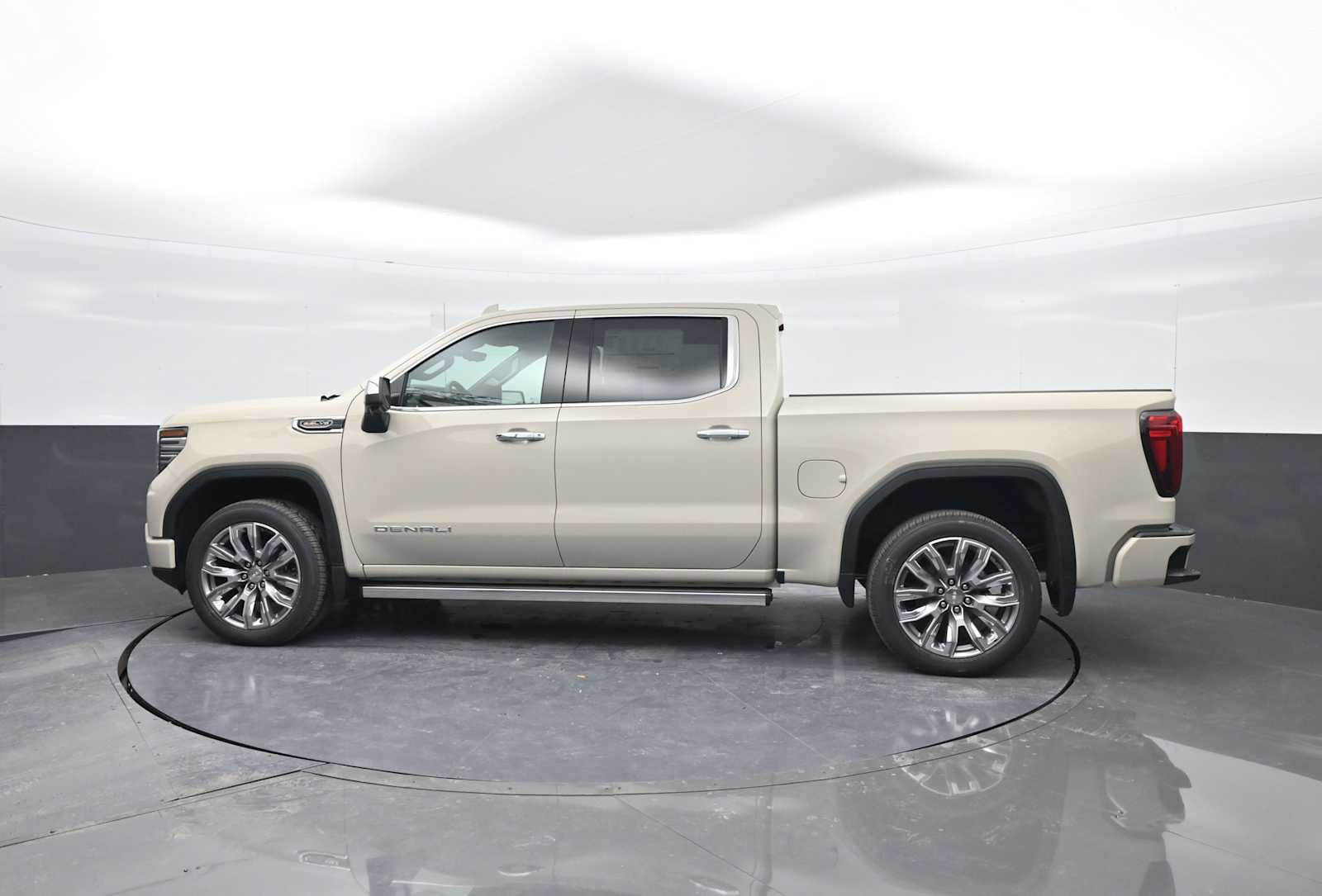 New 2026 GMC Sierra 1500 Denali AWD/4WD image 5