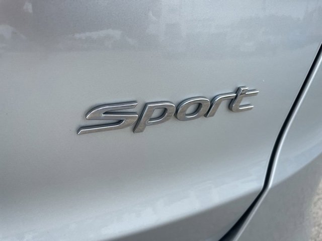 Used 2018 Hyundai Santa Fe Sport image 11
