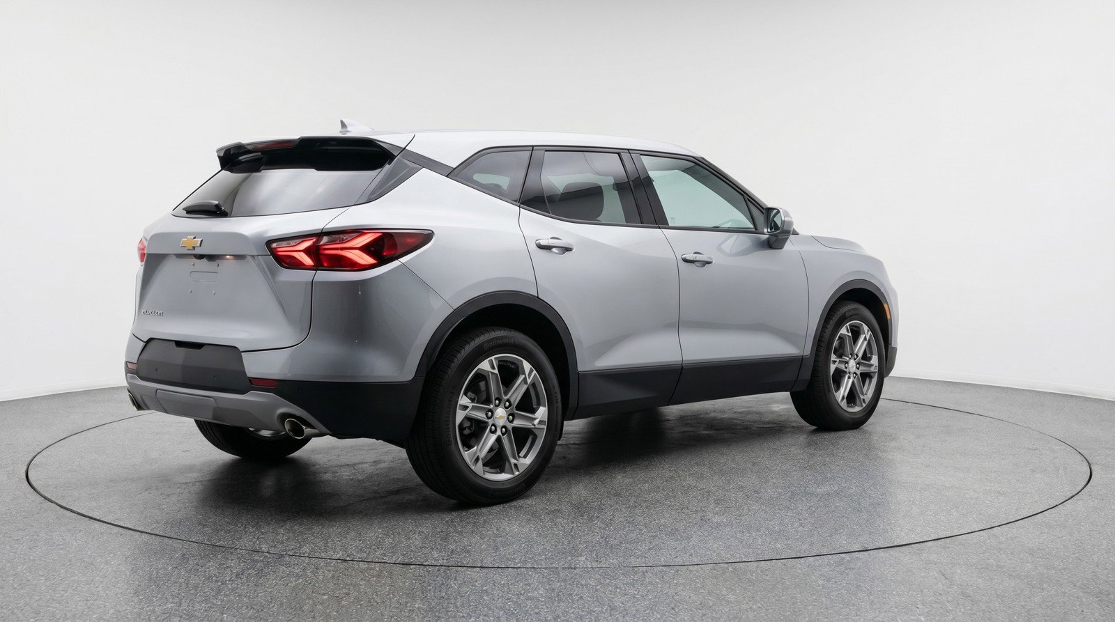 Used 2025 Chevrolet Blazer LT FWD image 9