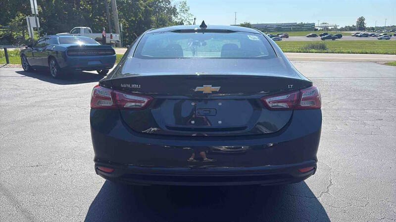 Used 2022 Chevrolet Malibu LT FWD image 7