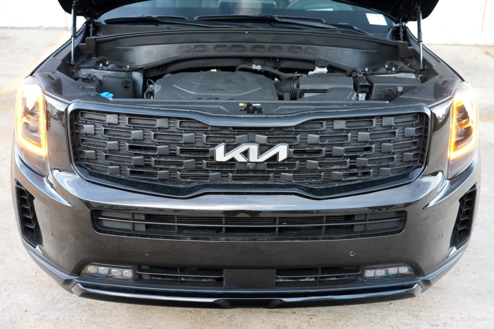 Used 2022 Kia Telluride SX w/ SX Prestige Package AWD/4WD image 8