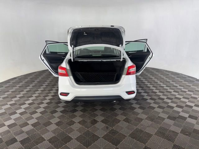 Used 2018 Nissan Sentra S w/ S Midnight Style Package FWD image 14