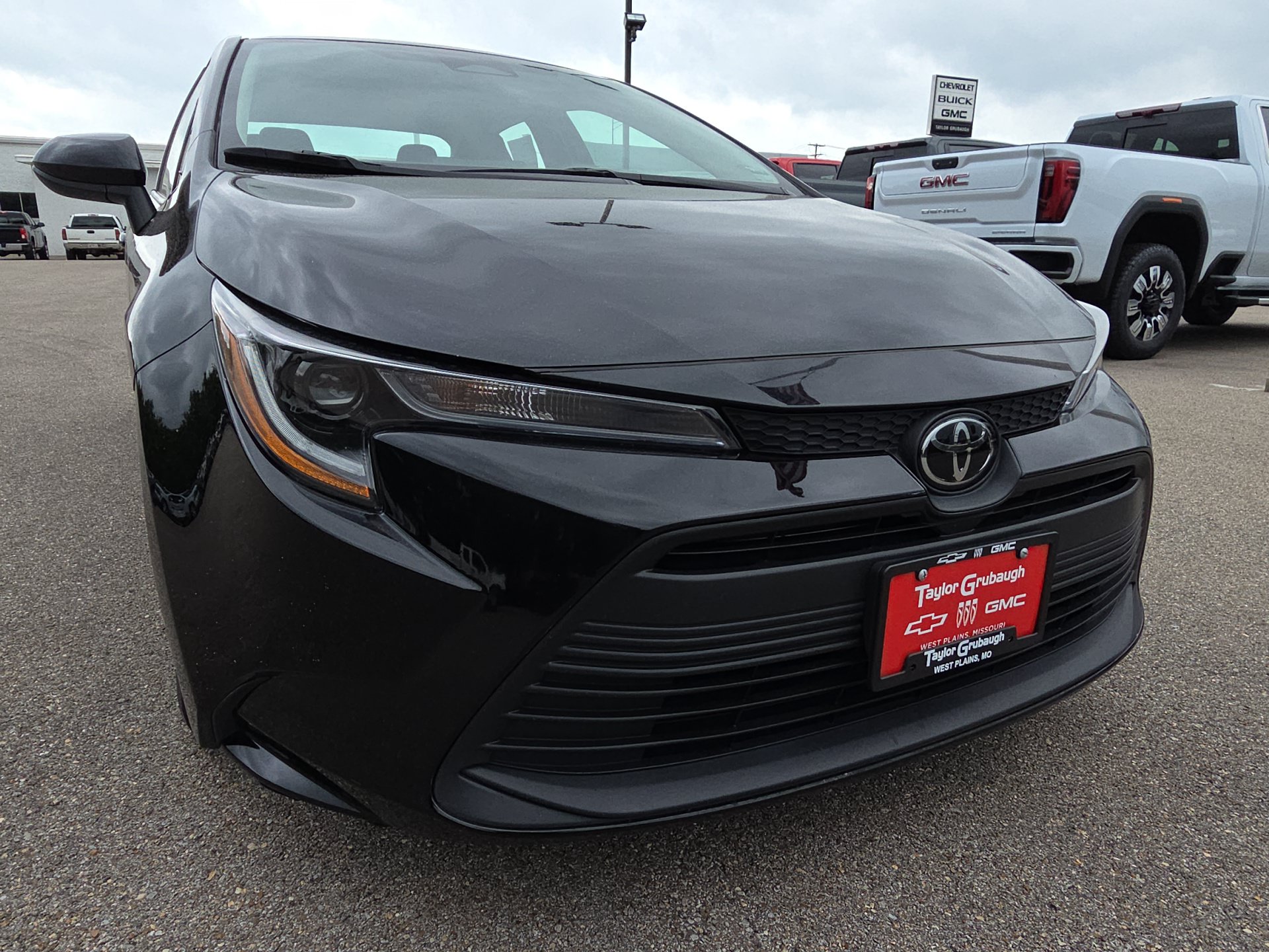 Used 2024 Toyota Corolla LE FWD image 11