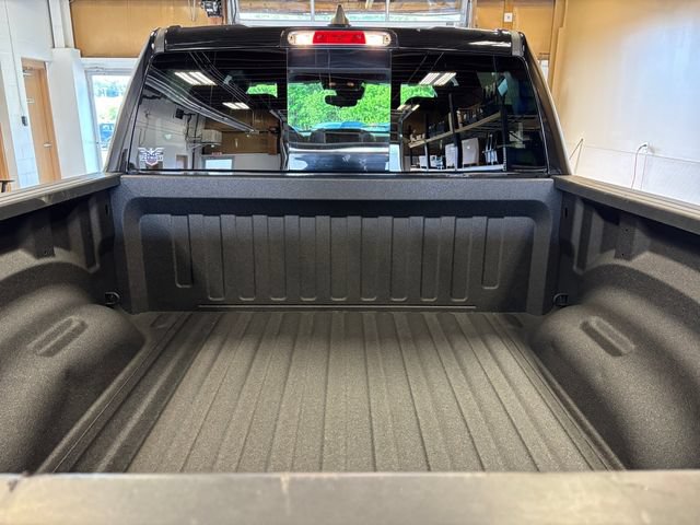 Used 2025 RAM 1500 Tradesman w/ Night Edition AWD/4WD image 17