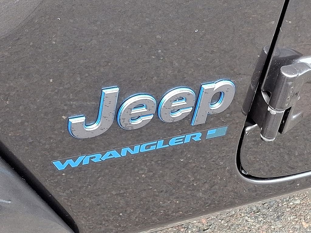 Used 2024 Jeep Wrangler Unlimited w/ Convenience Group image 33