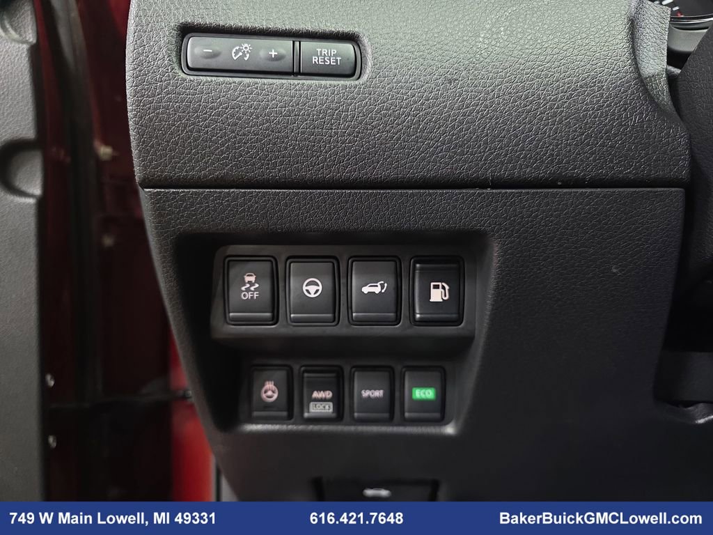 Used 2020 Nissan Rogue SL image 27