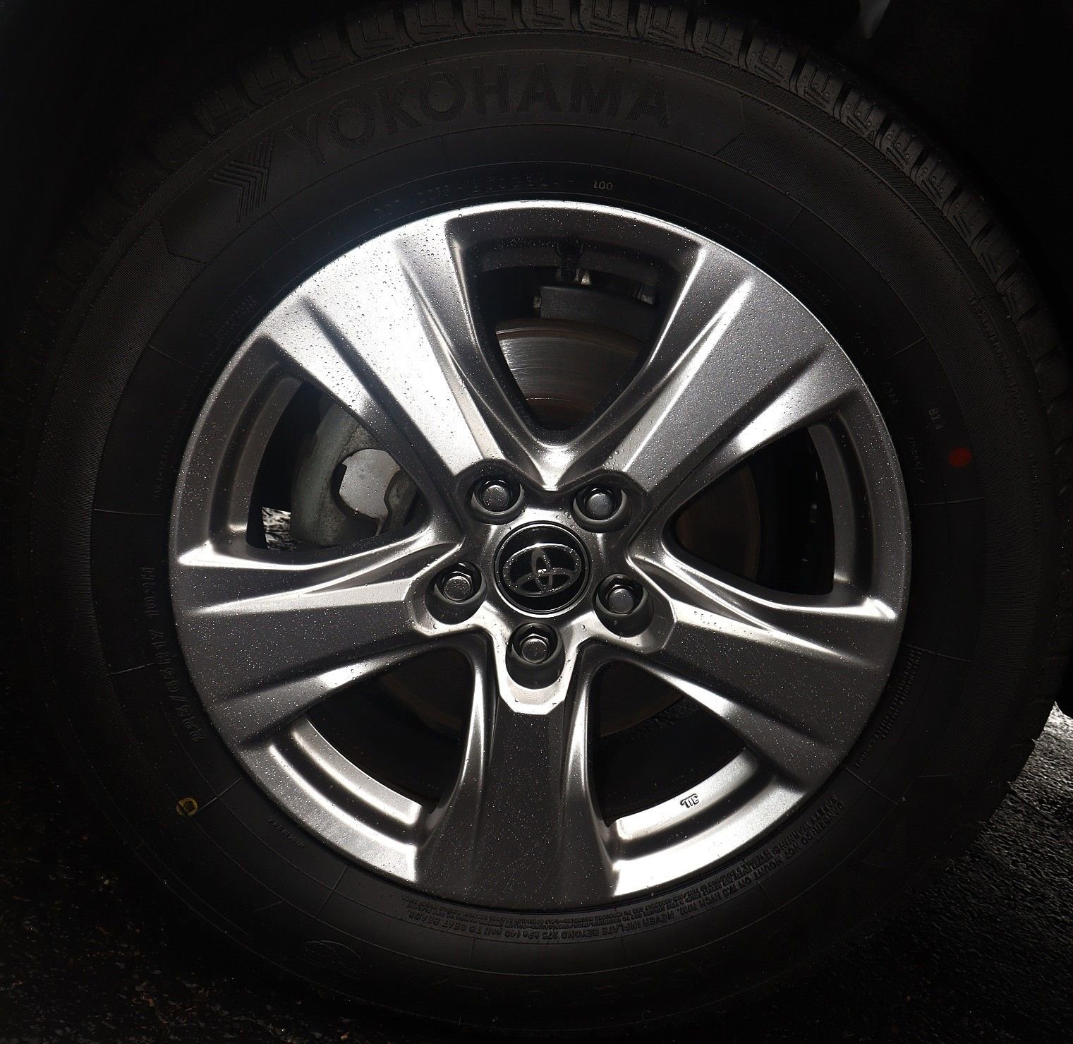 Used 2023 Toyota RAV4 XLE image 11