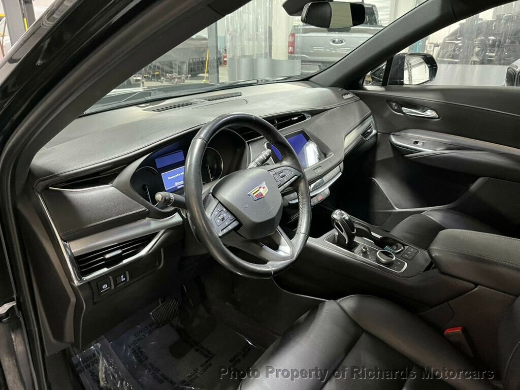 Used 2019 Cadillac XT4 Premium Luxury AWD/4WD image 11