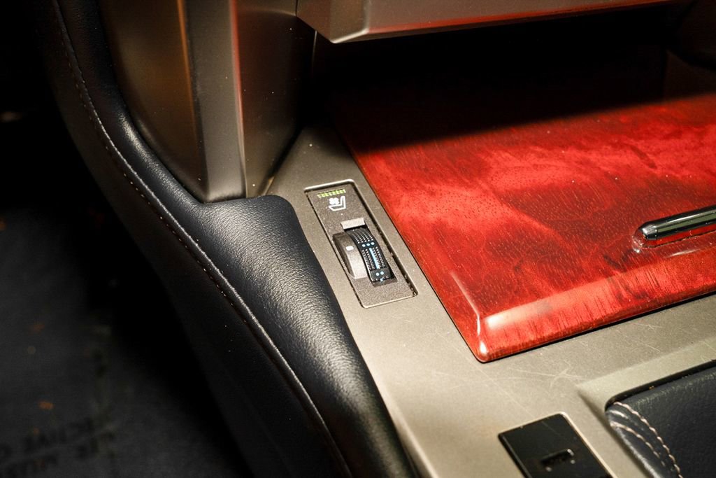 Used 2013 Lexus GX 460 Premium image 18