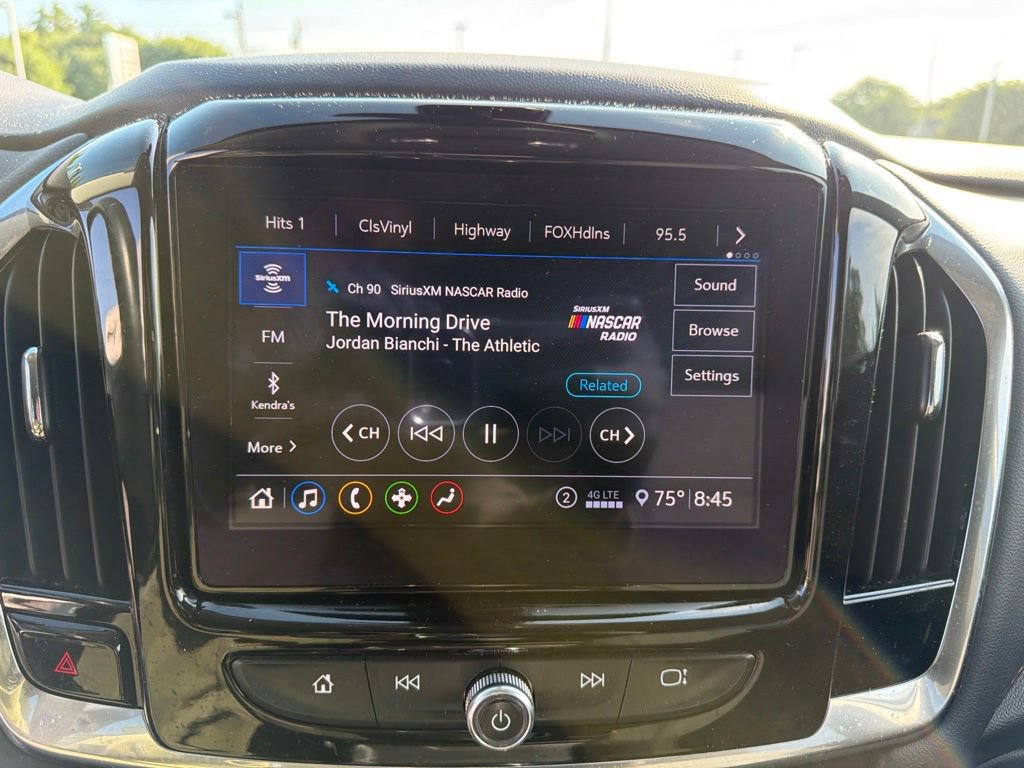 Used 2021 Chevrolet Traverse LT AWD/4WD image 24