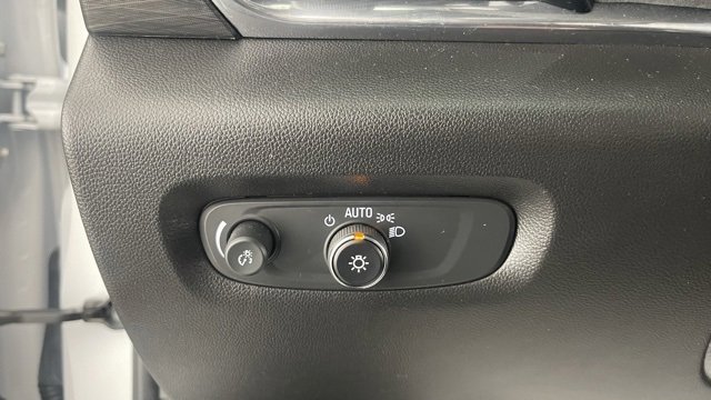 Used 2024 Chevrolet Traverse High Country image 36