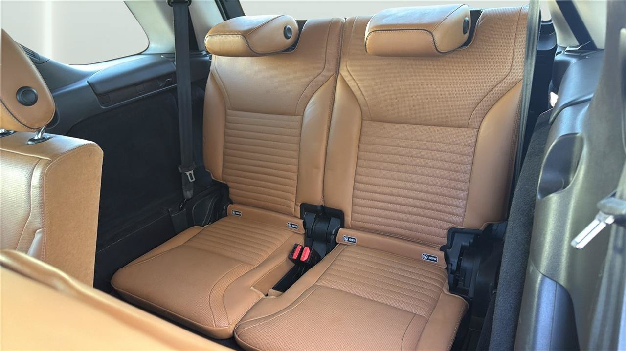 Used 2018 Land Rover Discovery HSE Luxury AWD/4WD image 21