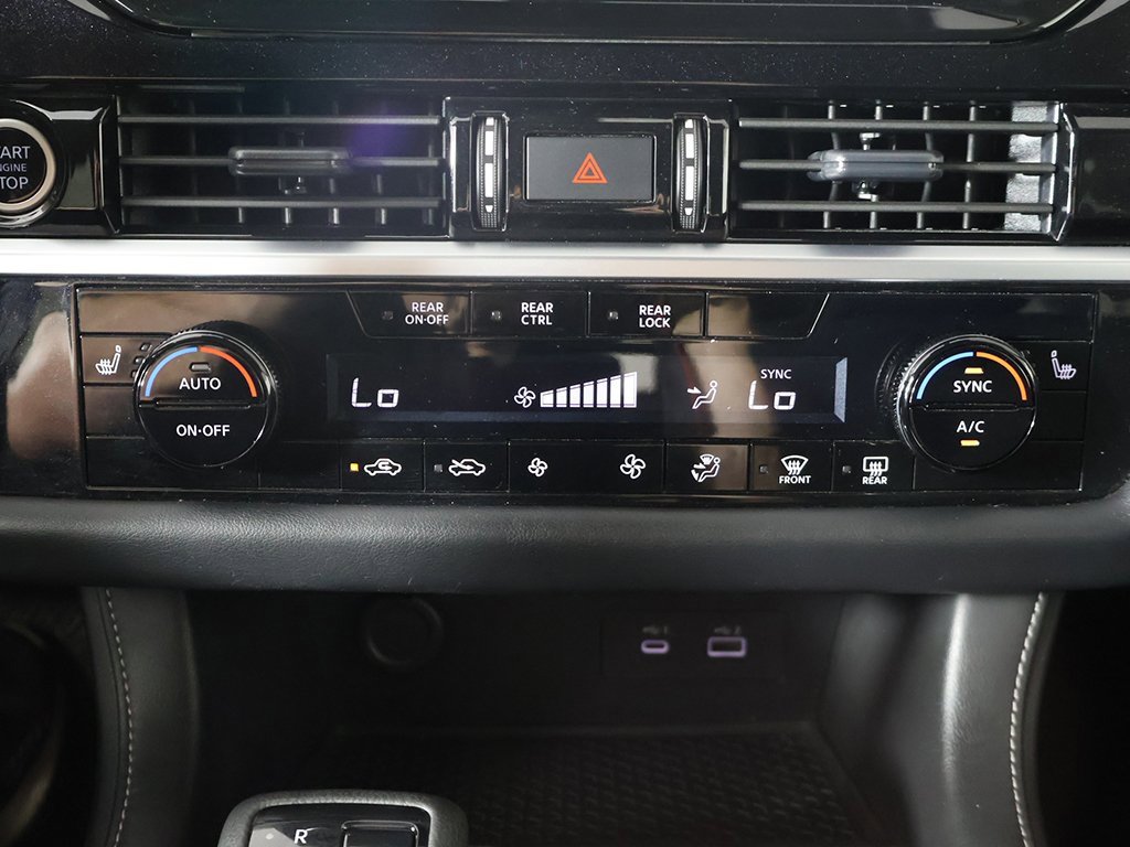 Used 2024 Nissan Pathfinder SV image 46