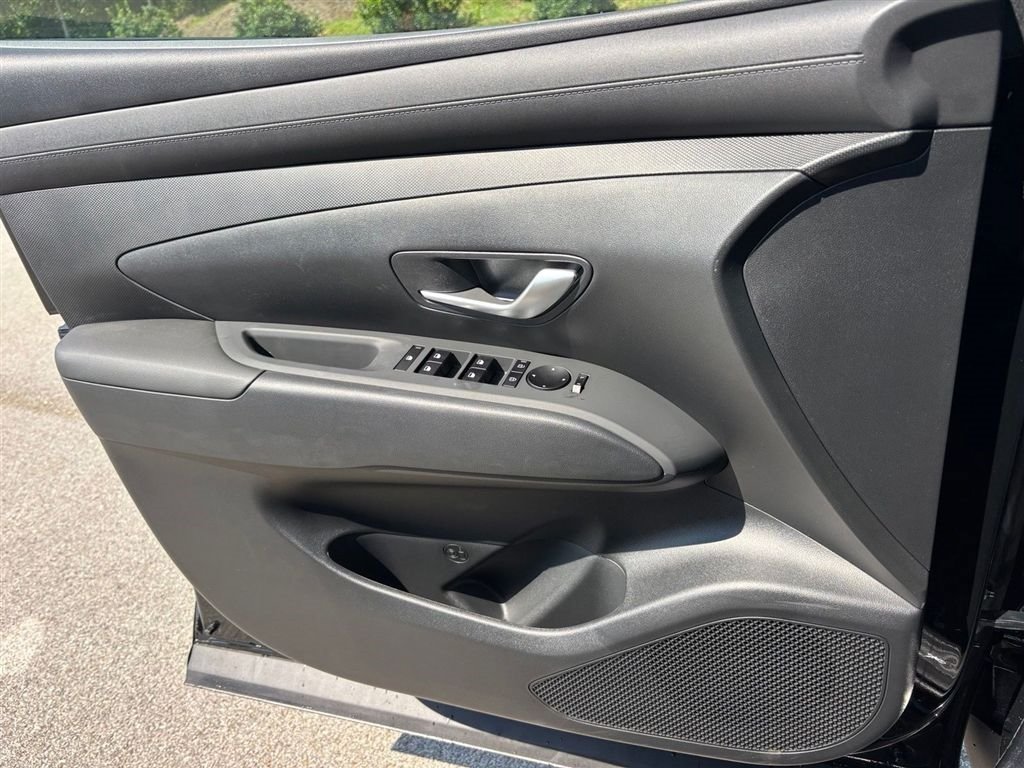 New 2027 Hyundai Santa Cruz SE AWD/4WD image 12