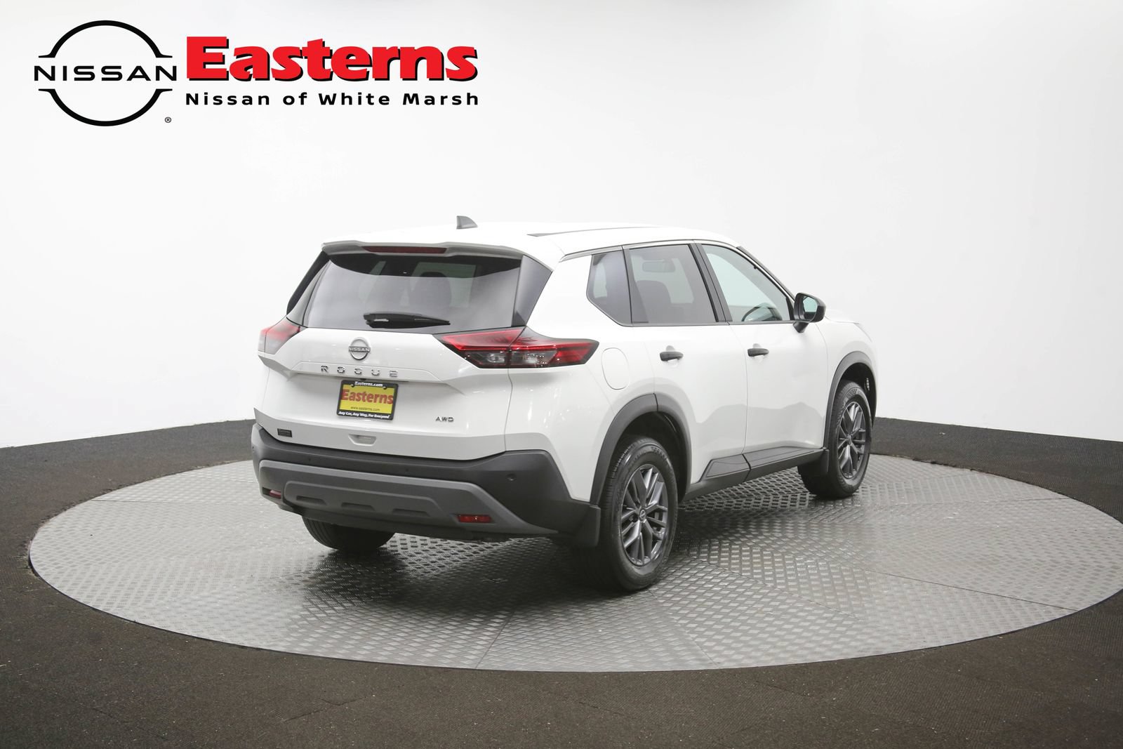 Used 2023 Nissan Rogue S AWD/4WD image 40
