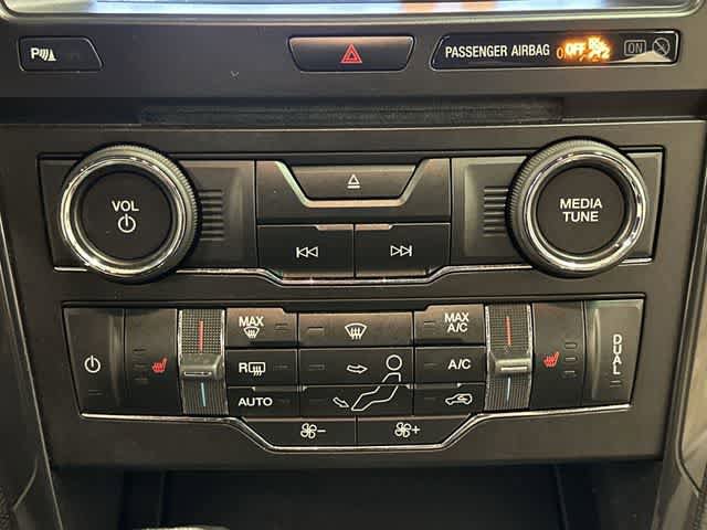 Used 2017 Ford Explorer XLT w/ Equipment Group 202A AWD/4WD image 14