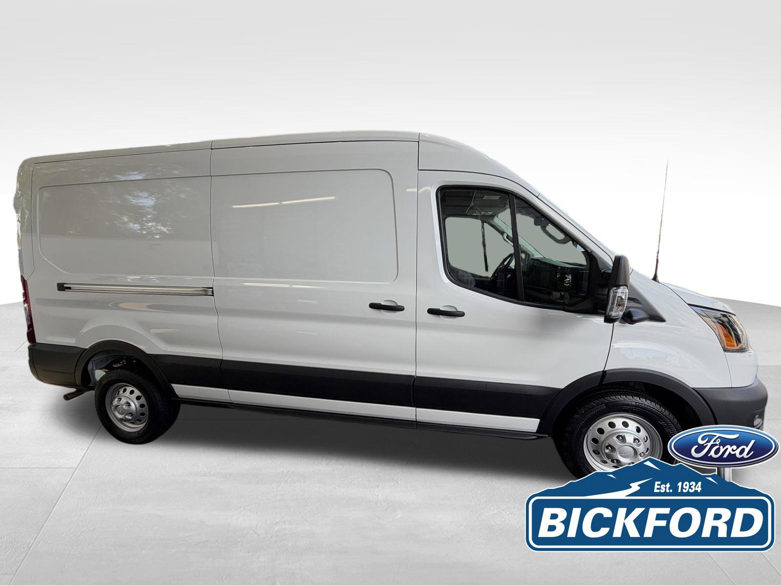 New 2027 Ford Transit 350 148 Medium Roof AWD w/ Load Area Protection Package image 4