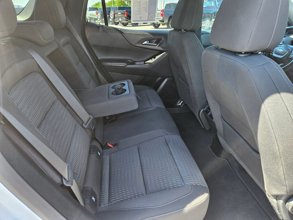 Used 2026 Chevrolet Equinox LT FWD image 30