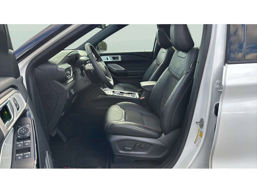 Used 2023 Ford Explorer ST w/ Equipment Group 401A image 11