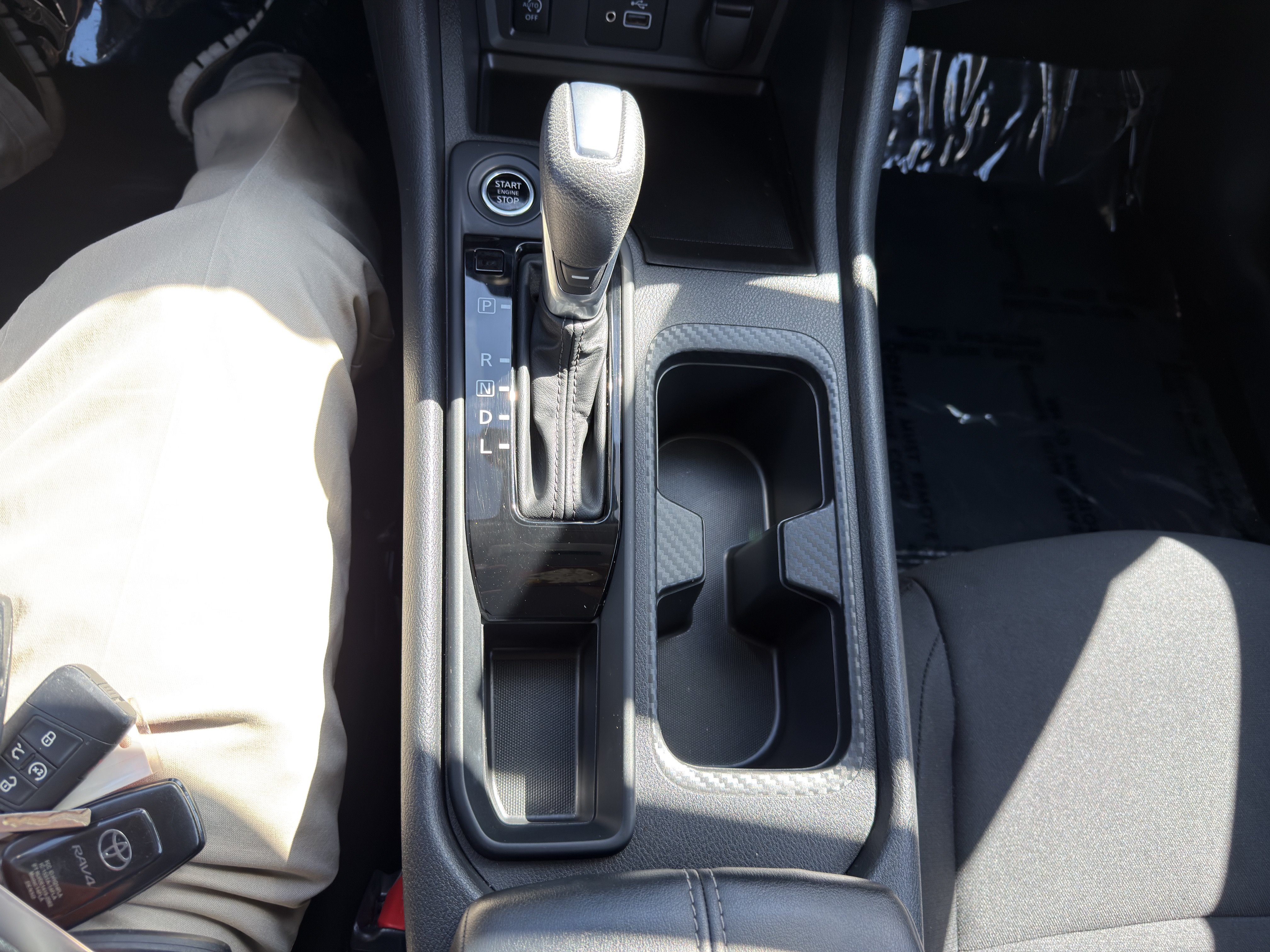 Used 2025 Nissan Sentra S FWD image 27