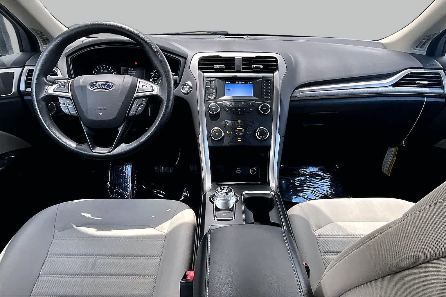 Used 2020 Ford Fusion S FWD image 15