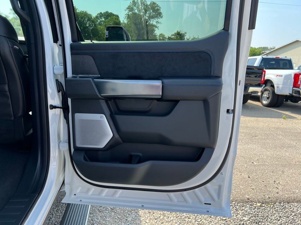 New 2025 Ford F250 Platinum image 20