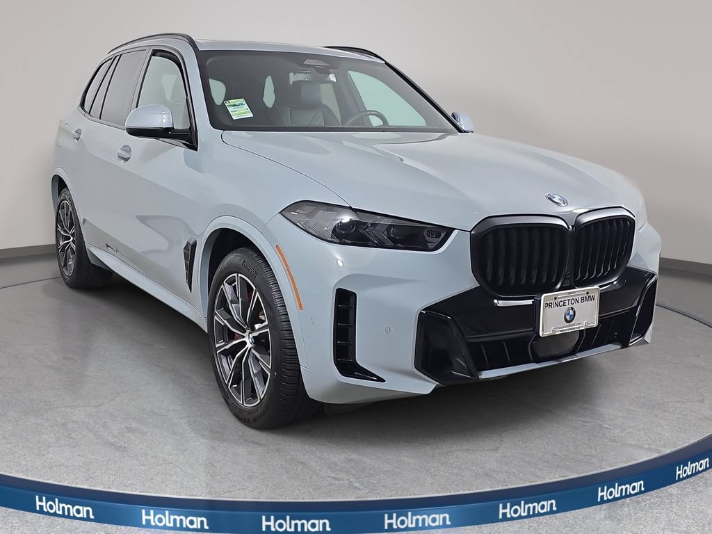 Used 2026 BMW X5 xDrive40i w/ M Sport Package AWD/4WD image 4