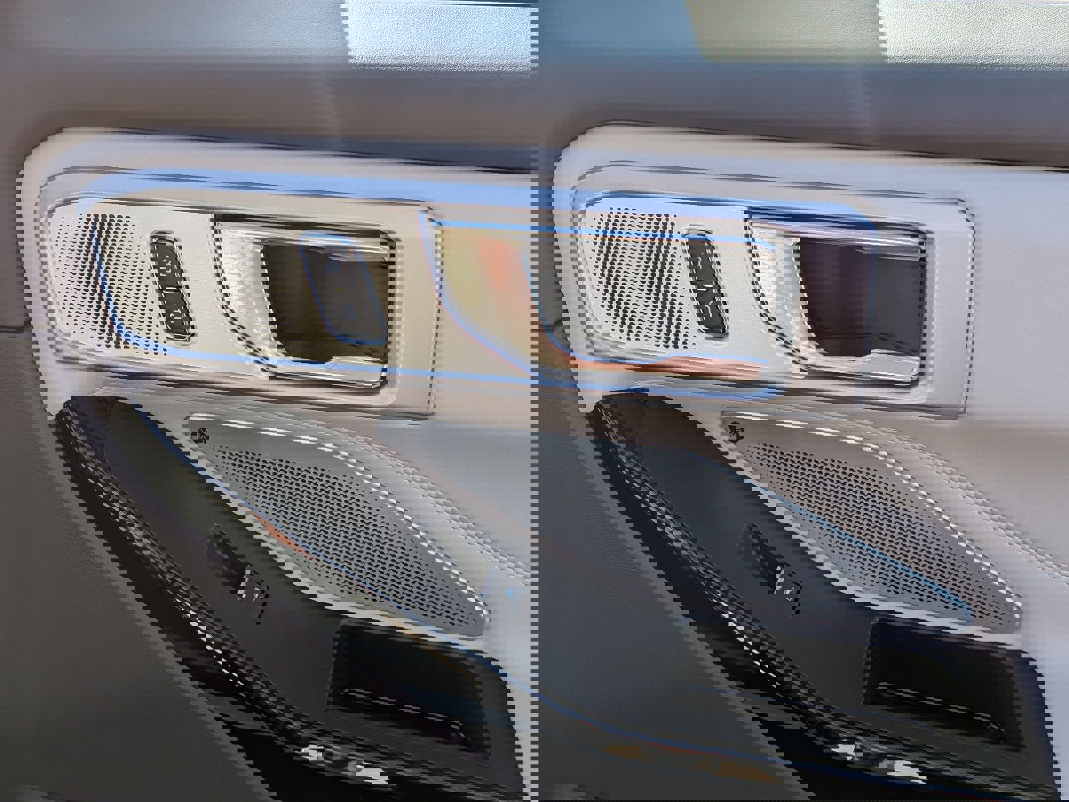 Used 2021 Ford Explorer Platinum w/ Equipment Group 601A image 37