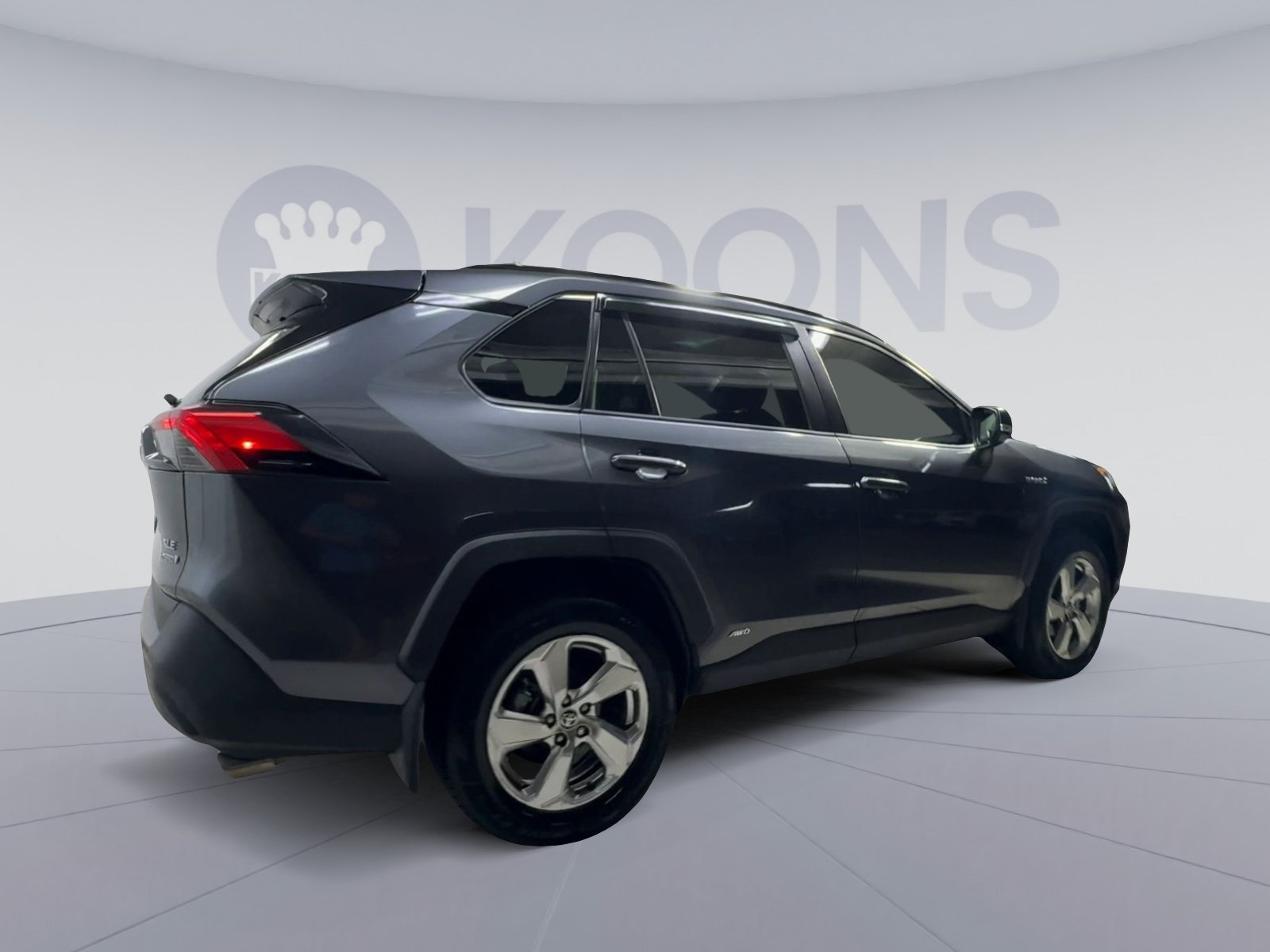 Used 2021 Toyota RAV4 XLE Premium AWD/4WD image 11
