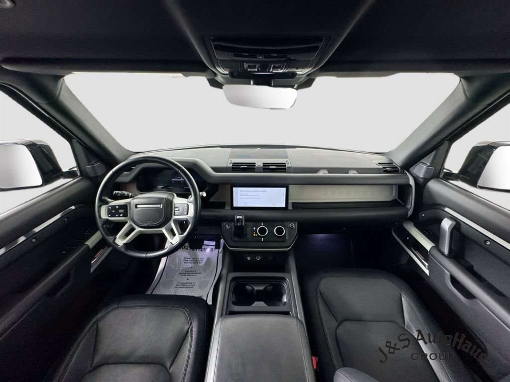 Used 2023 Land Rover Defender 110 X-Dynamic SE AWD/4WD image 29