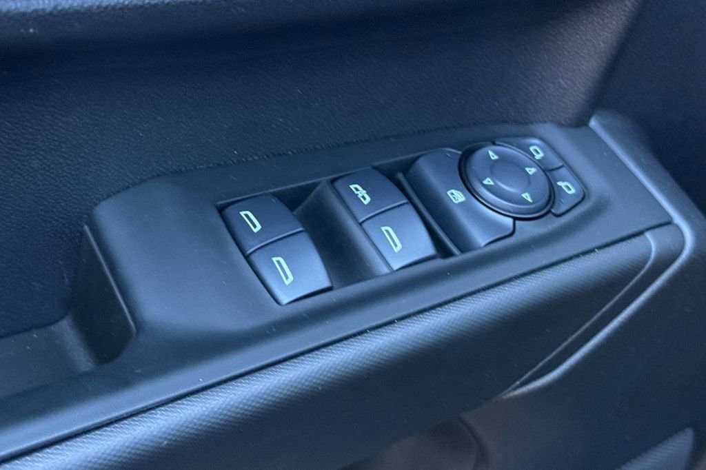 Certified 2025 Chevrolet Silverado 1500 Custom image 12