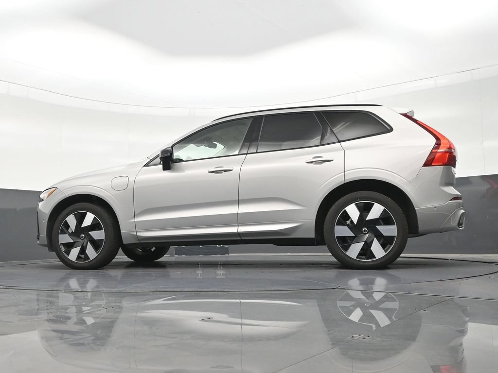 Used 2024 Volvo XC60 T8 Ultimate w/ Protection Package Premier AWD/4WD image 24