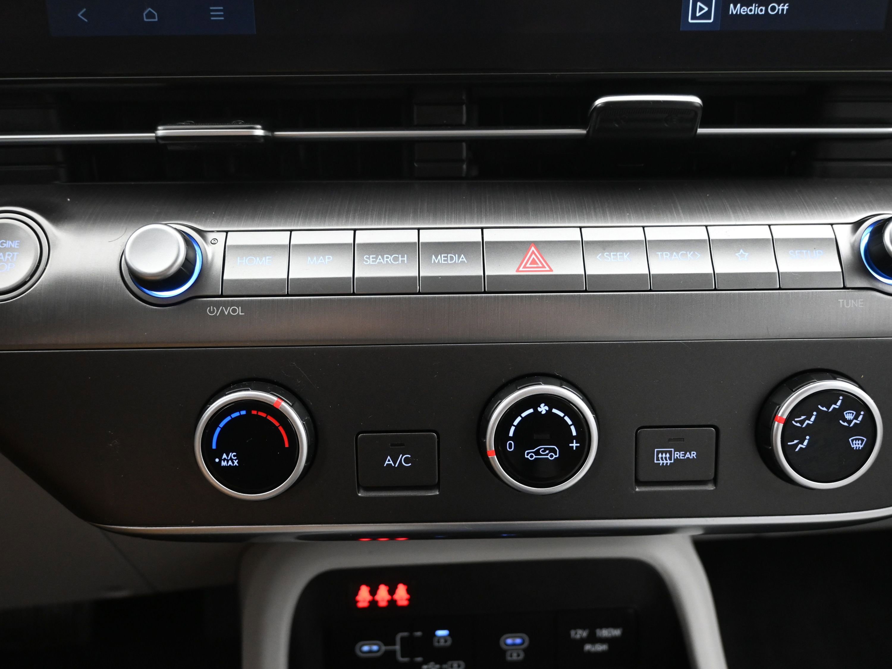 Certified 2024 Hyundai Kona SE AWD/4WD image 17