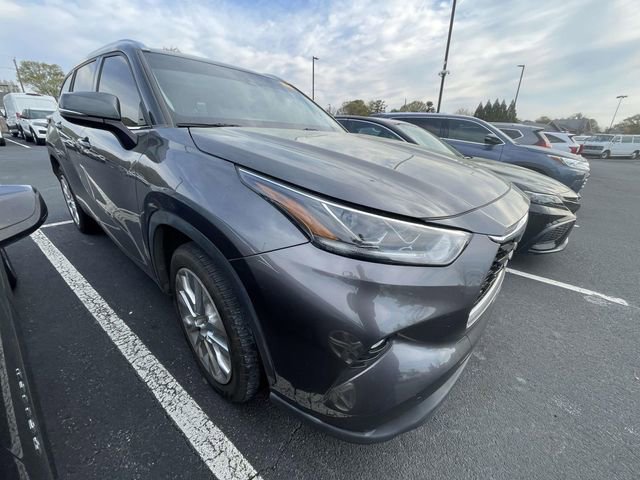Used 2021 Toyota Highlander Limited