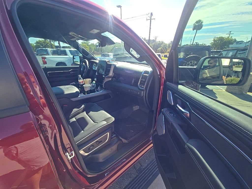 Used 2026 RAM 1500 Laramie AWD/4WD image 28