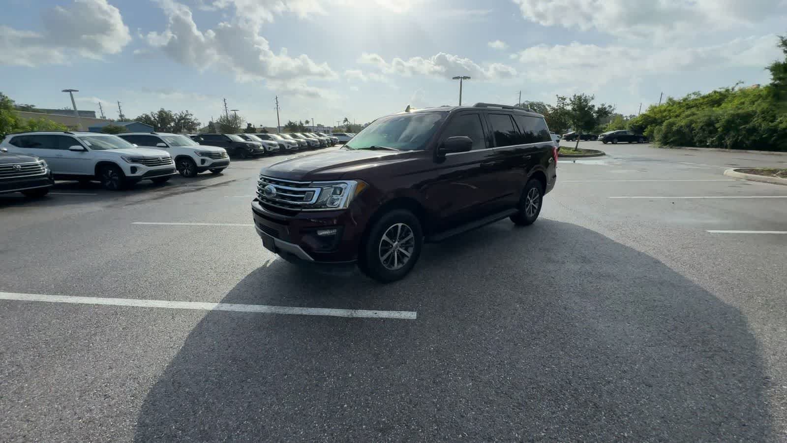 Used 2020 Ford Expedition XLT AWD/4WD image 4