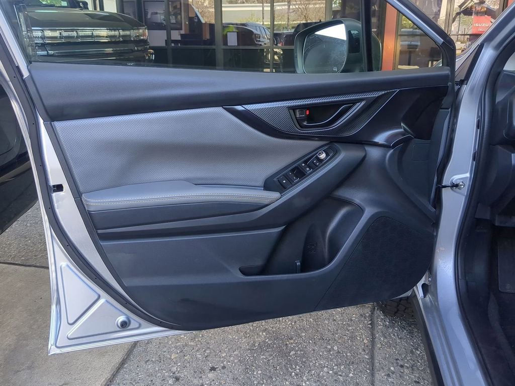 Used 2022 Subaru Crosstrek 2.5i Sport w/ Moonroof Package image 24