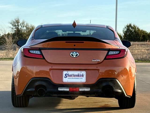 Used 2023 Toyota GR86 10th Anniversary SE image 7