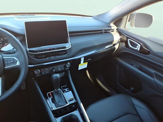 New 2026 Jeep Compass Limited AWD/4WD image 14