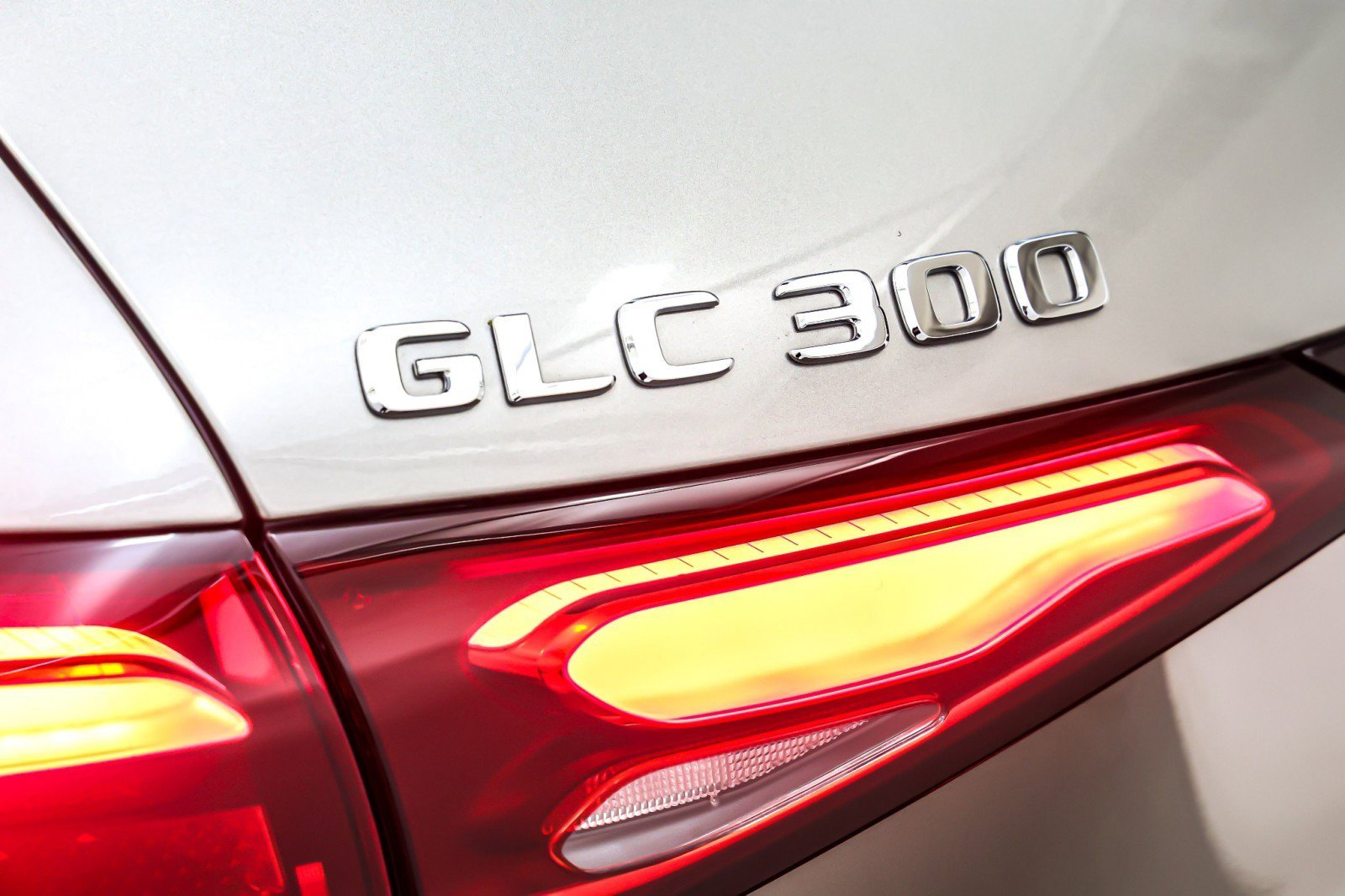 Certified 2023 Mercedes-Benz GLC 300 image 11