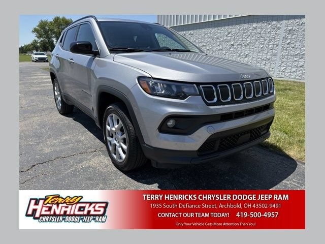 Used 2022 Jeep Compass Latitude AWD/4WD image 1