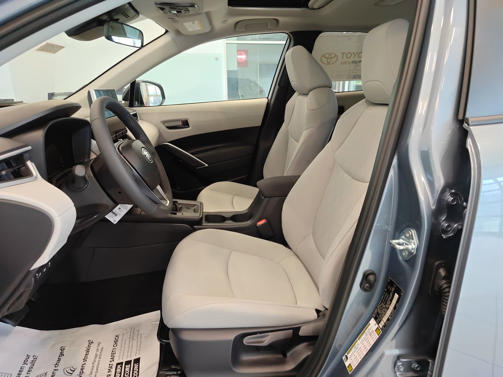 New 2026 Toyota Corolla Cross LE w/ Moonroof Package image 10