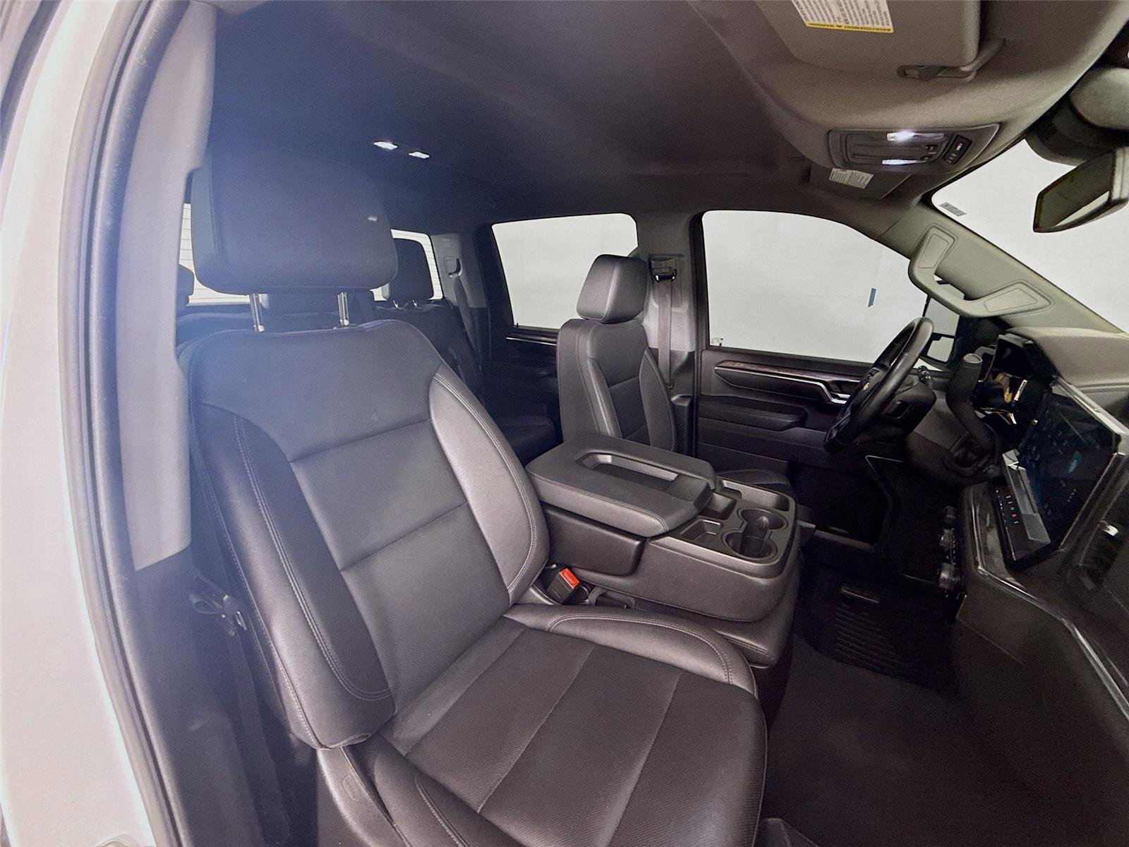 Used 2024 Chevrolet Silverado 2500 LTZ image 25