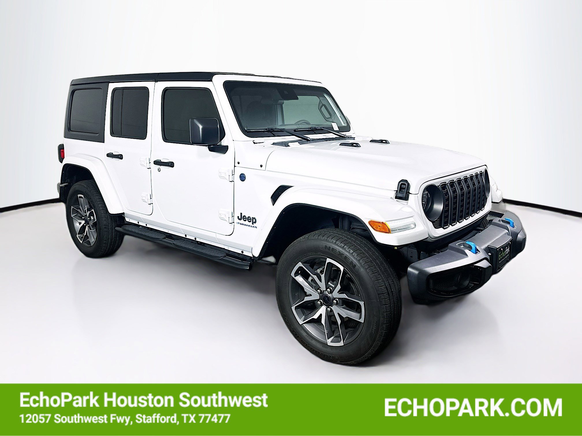 Used 2024 Jeep Wrangler Unlimited w/ Convenience Group AWD/4WD image 1