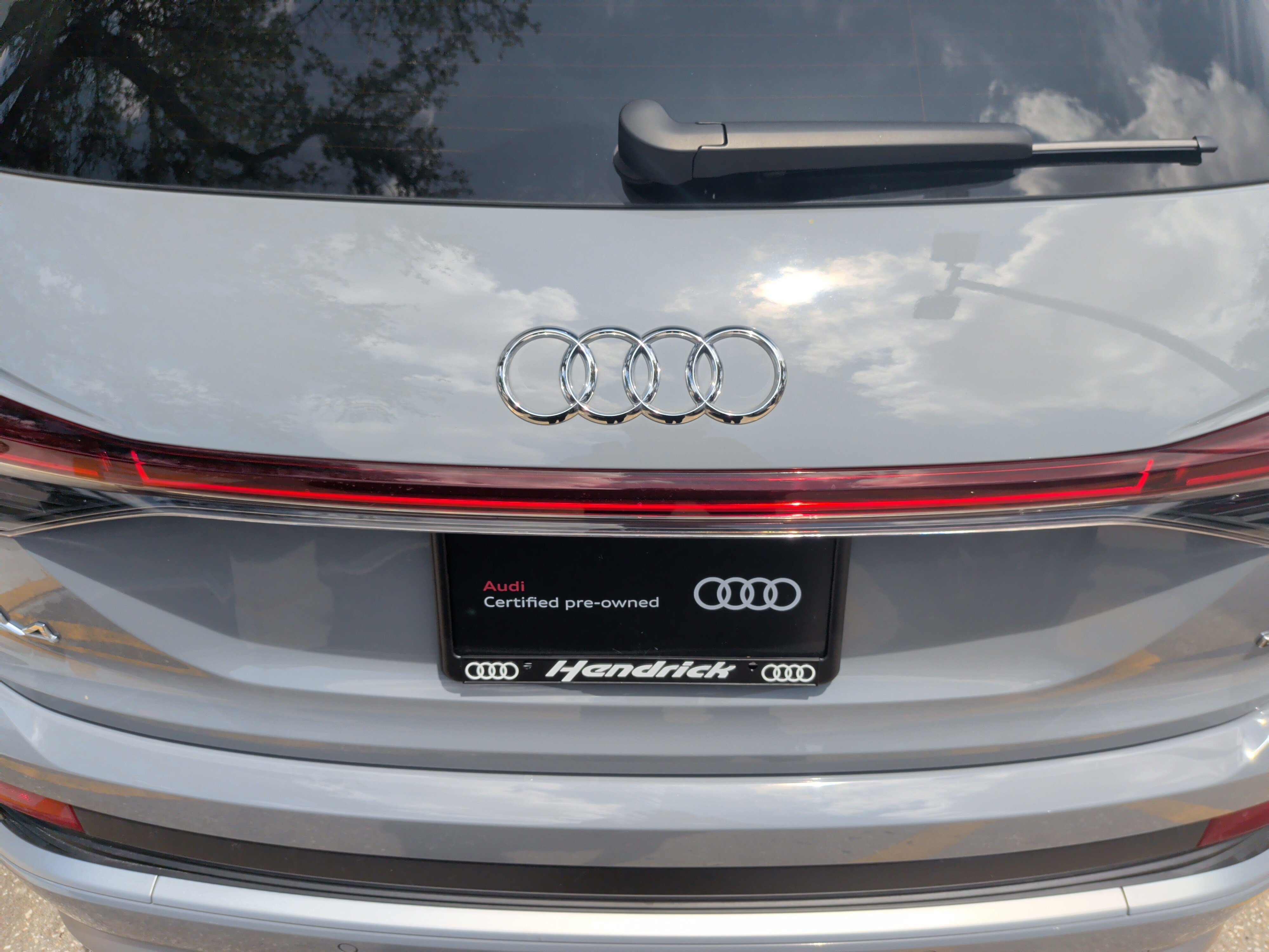 Certified 2024 Audi Q4 e-tron Prestige AWD/4WD image 40