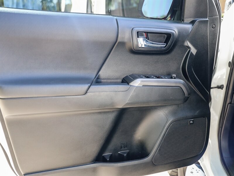 Used 2017 Toyota Tacoma TRD Off-Road RWD image 26