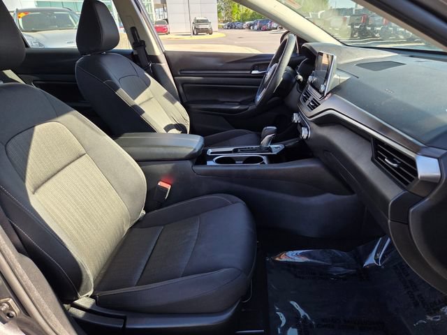 Used 2024 Nissan Altima 2.5 SV FWD image 15