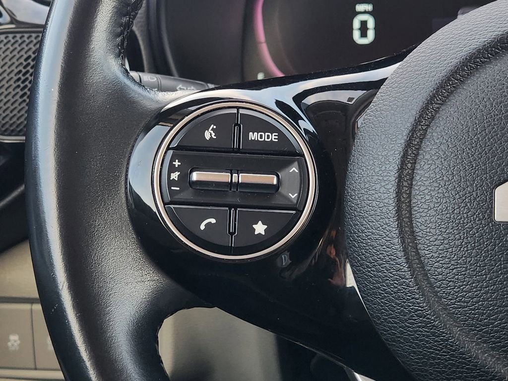 Used 2023 Kia Soul EX image 28
