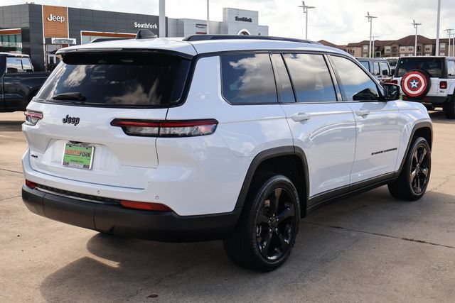 Used 2024 Jeep Grand Cherokee L Altitude AWD/4WD image 6